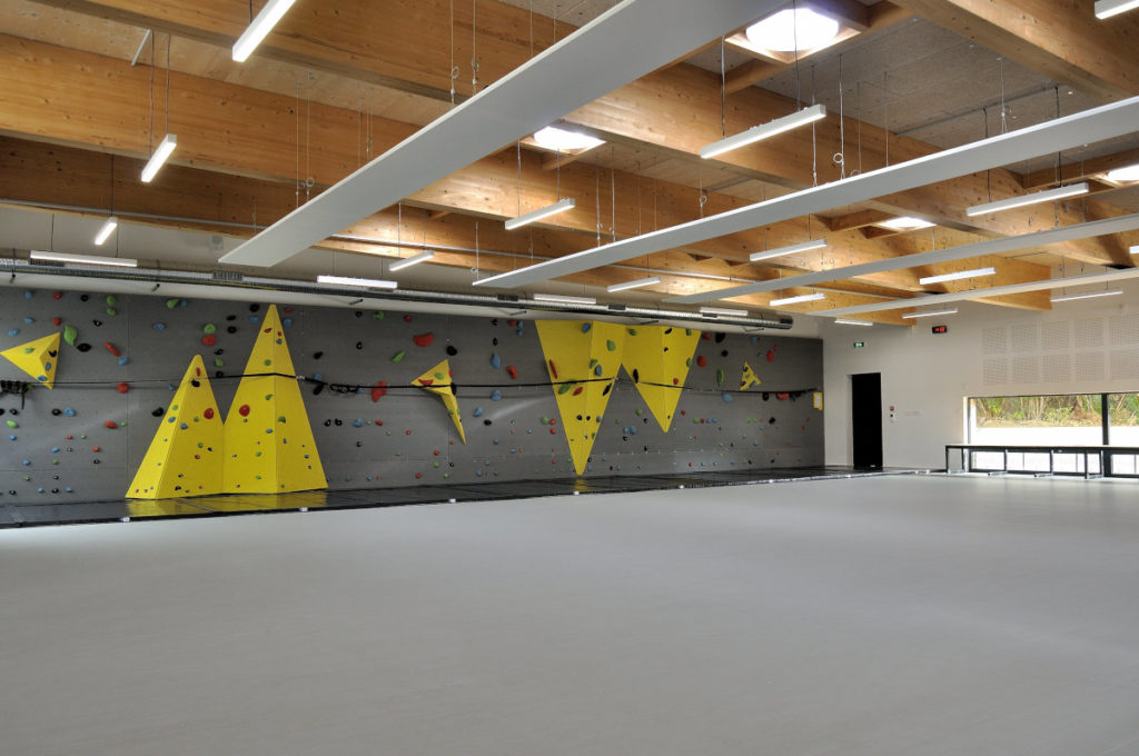 Gymnase du lycée Mongrand à PortdeBouc (13)  Etamine